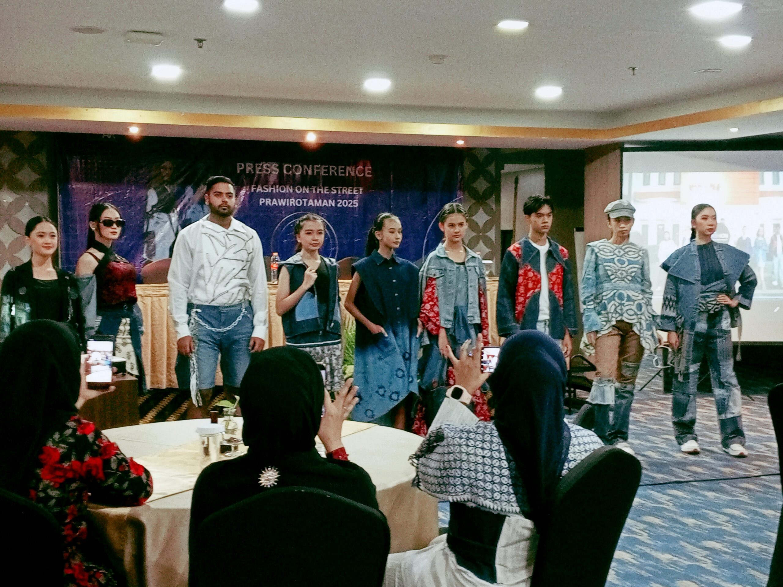 Prawirotaman Jadi Runway Terbuka, FOS 2025 Usung Mode, Budaya, dan Kemanusiaan