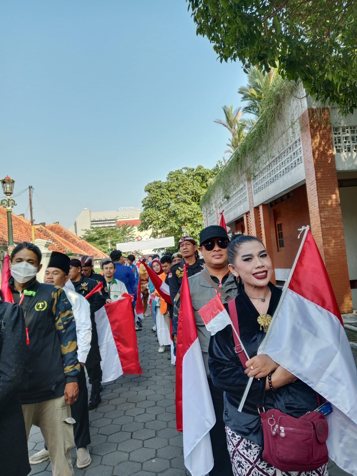 Trengginas Merah Putih Ikut Kirab Bendera Merah Putih di HUT ke-80 RI