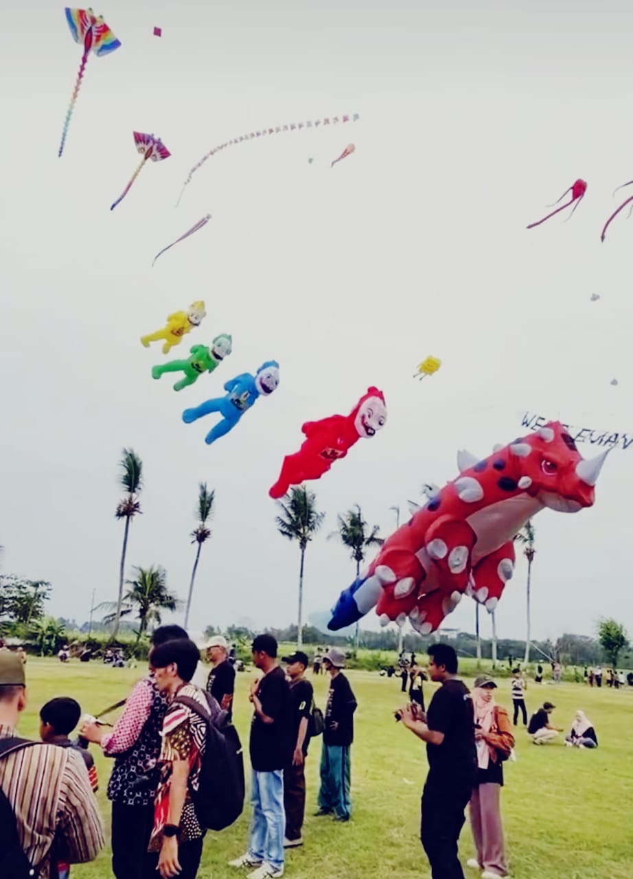 Sleman Kite Festival 2025: Langit Yogyakarta Dihiasi Ribuan Layang-Layang Internasional