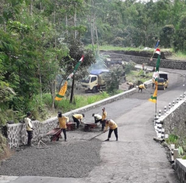 Umbulharjo Merawat Jalan, Merapi Menyambut Labuhan Ageng