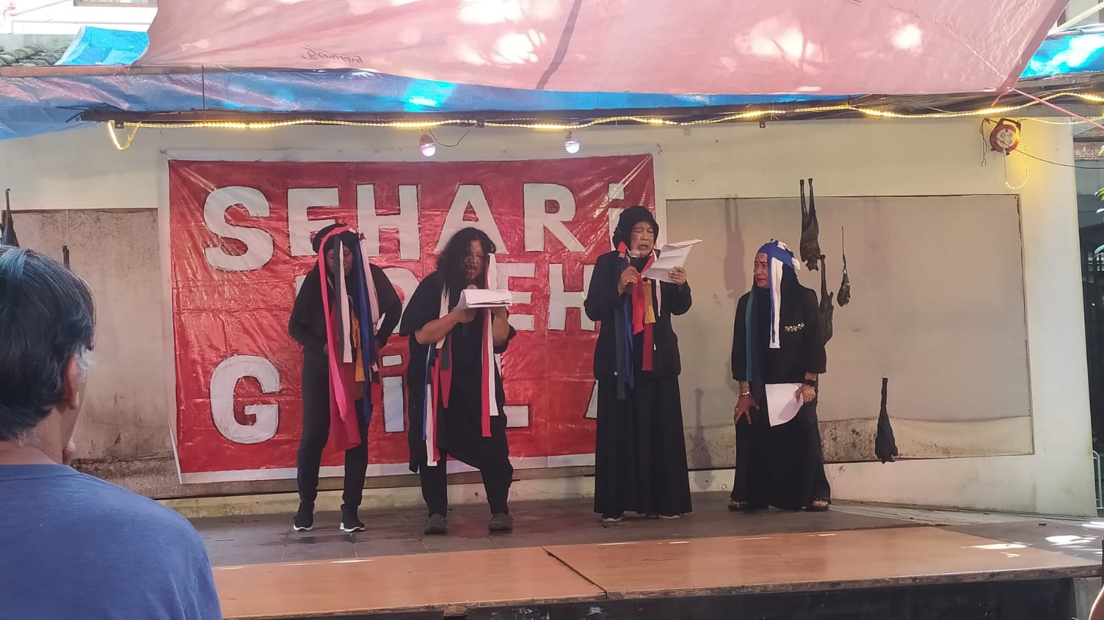 Seniman Jogja dalam Sehari Boleh Gila’ Spiritual Anarchy