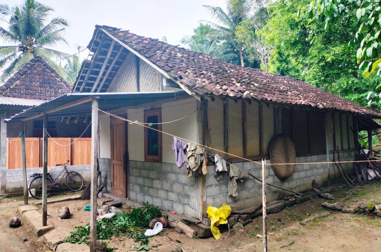 TMMD Kulon Progo Bangun Rumah Ibu Lasinem’ Mulai Terwujud