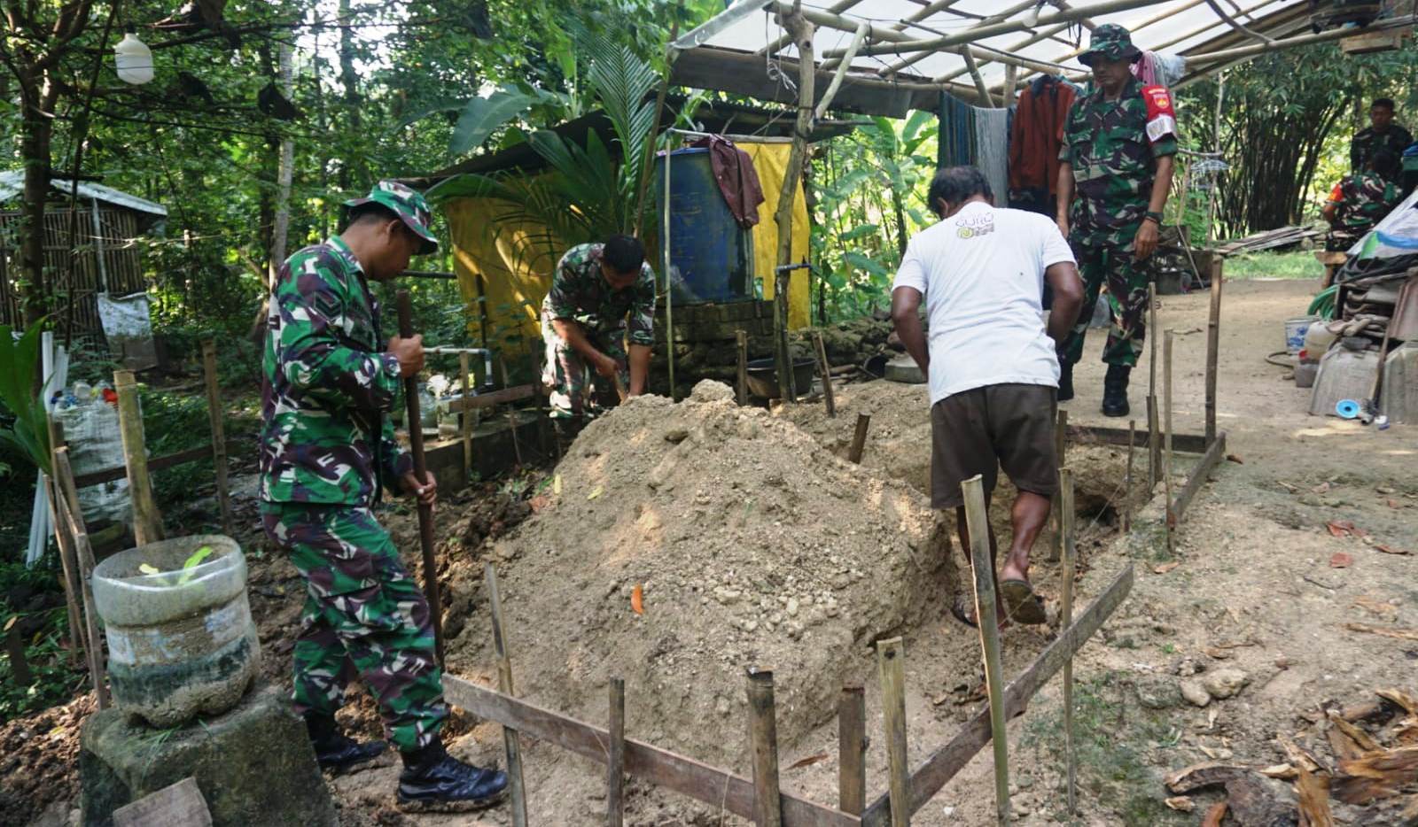 TMMD Kulon Progo Bangun Jamban Sehat,Warga Sidorejo