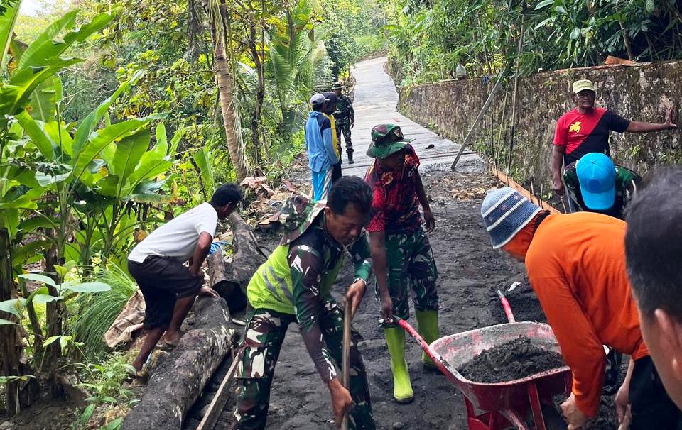 TMMD Kulon Progo Percepat Rabat Beton Jalan Senden