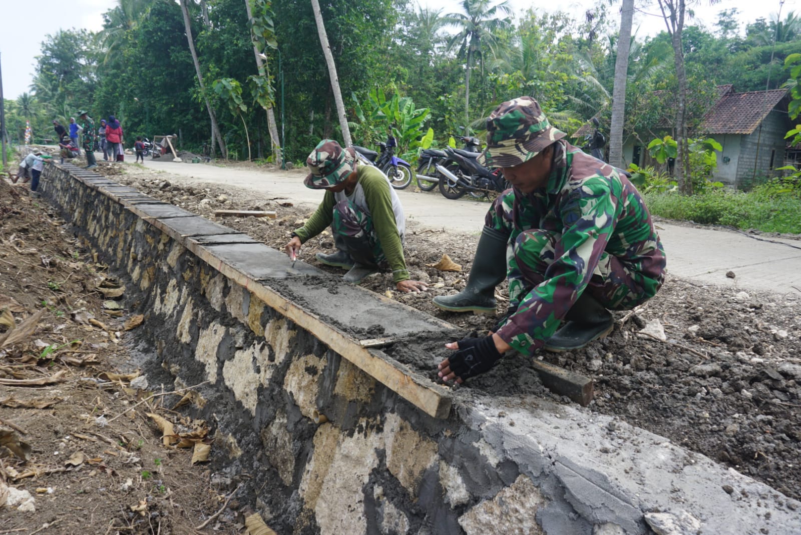 Kokohnya Talud Jalan Kwarakan Perkuat Akses Warga