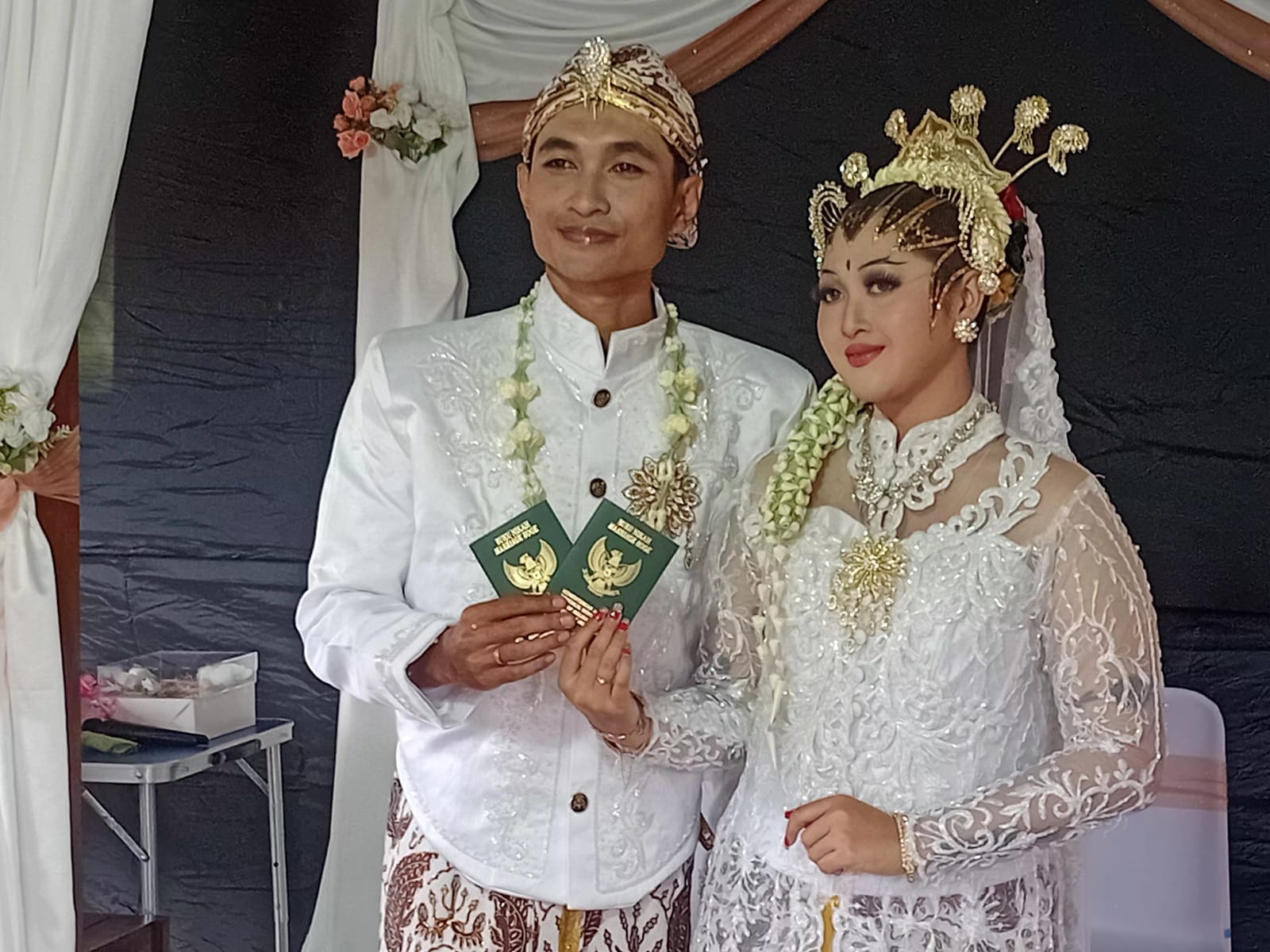 Adhen dan Elda Sah Menikah Penuh Haru di Yogyakarta