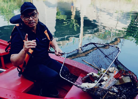 Pemkot Patroli Sampah Sungai Gajah Wong