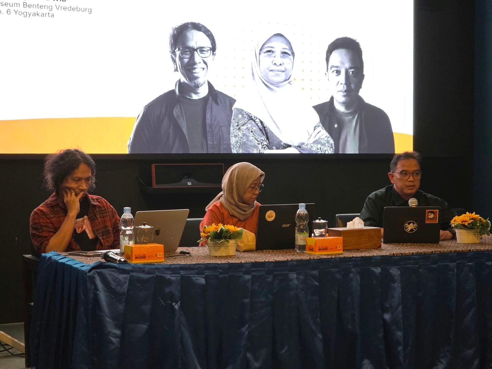 Dari Gua ke Galeri, Sejarah Seni Rupa Indonesia Dibaca Ulang